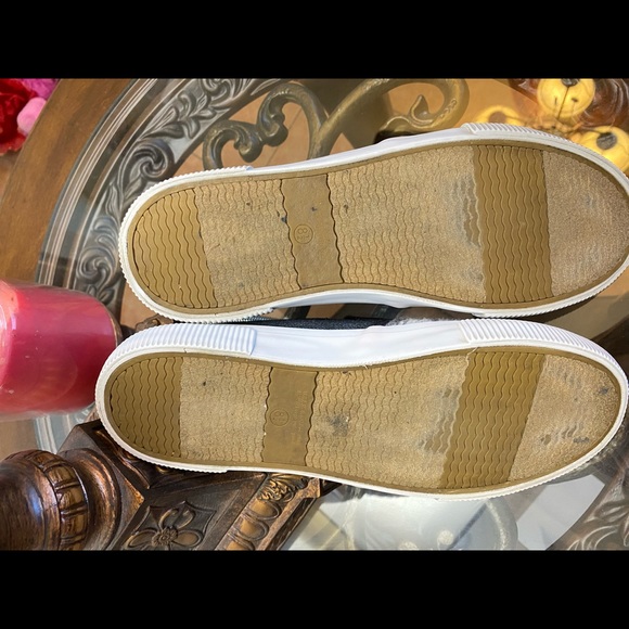 Nautica Slip-ons - Picture 3 of 4